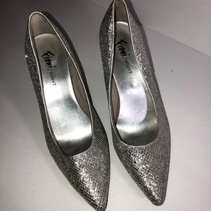 Silver pumps 8.5